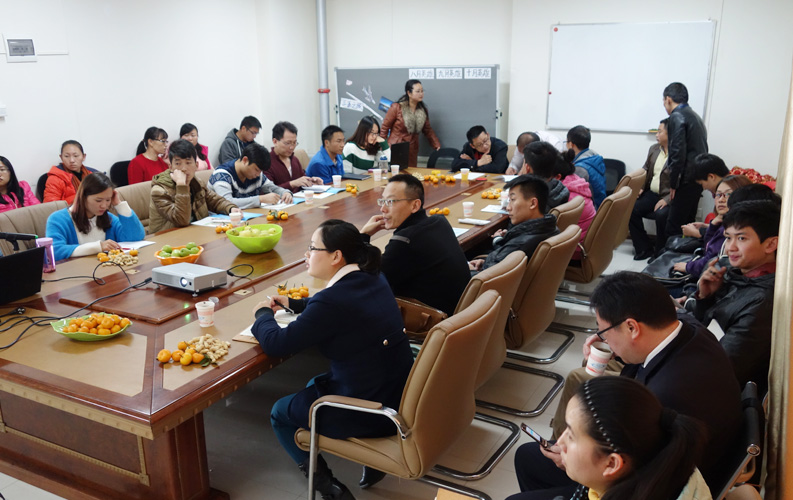 目前天度客戶沙龍已順利舉行4期，我們將一直秉承全公益、凈干貨、不推銷產(chǎn)品的理念，助力天度新老客戶開(kāi)展網(wǎng)絡(luò)營(yíng)銷和移動(dòng)互聯(lián)網(wǎng)營(yíng)銷。